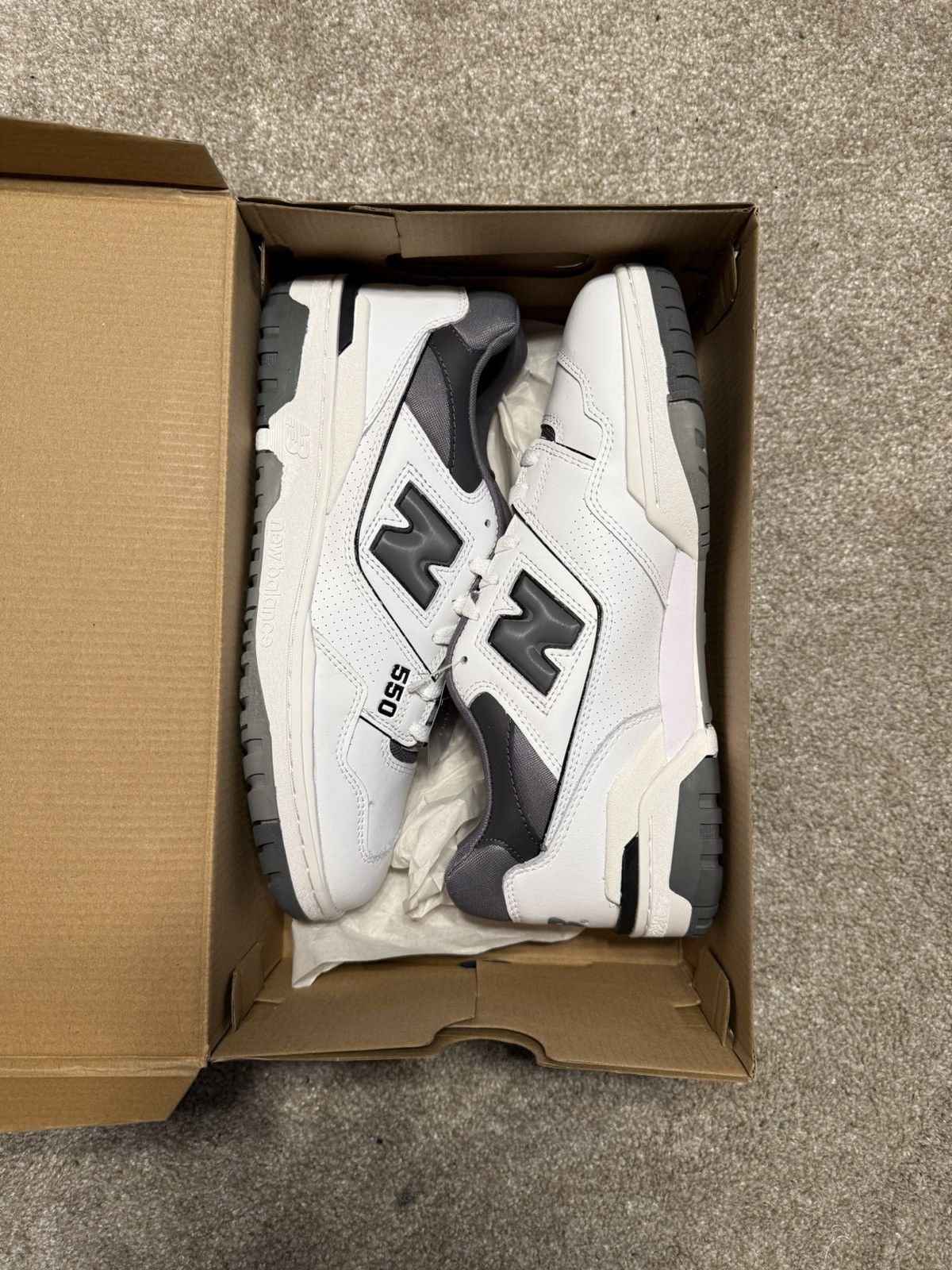 New Balance New Balance 550 “White Grey” Size US 9.5 / EU 42-43 - 1 Thumbnail