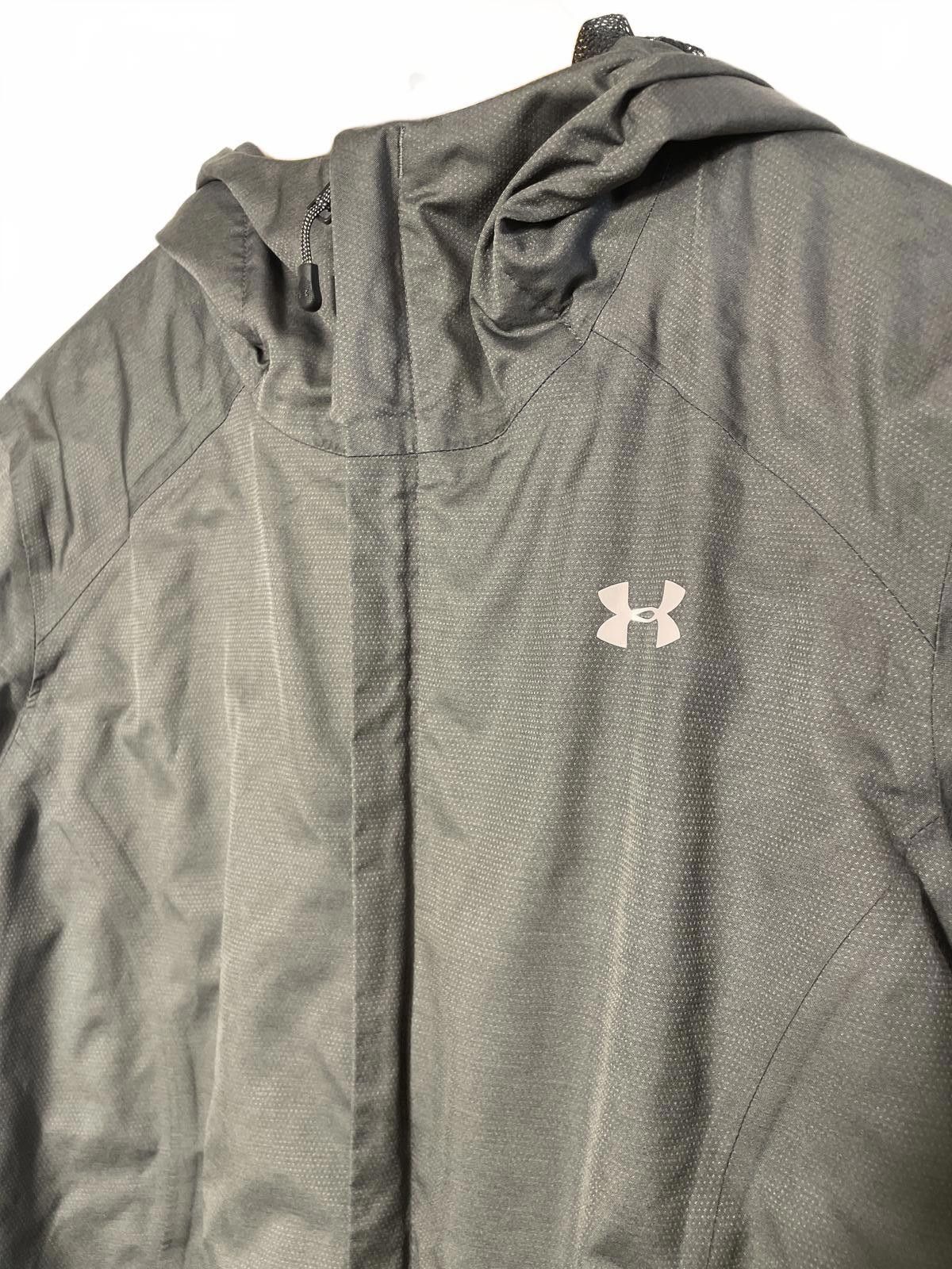 Under Armour Under Armour Windbreaker Jacket Women's Sz Small Gray Sporty Size S / US 4 / IT 40 - 2 Thumbnail