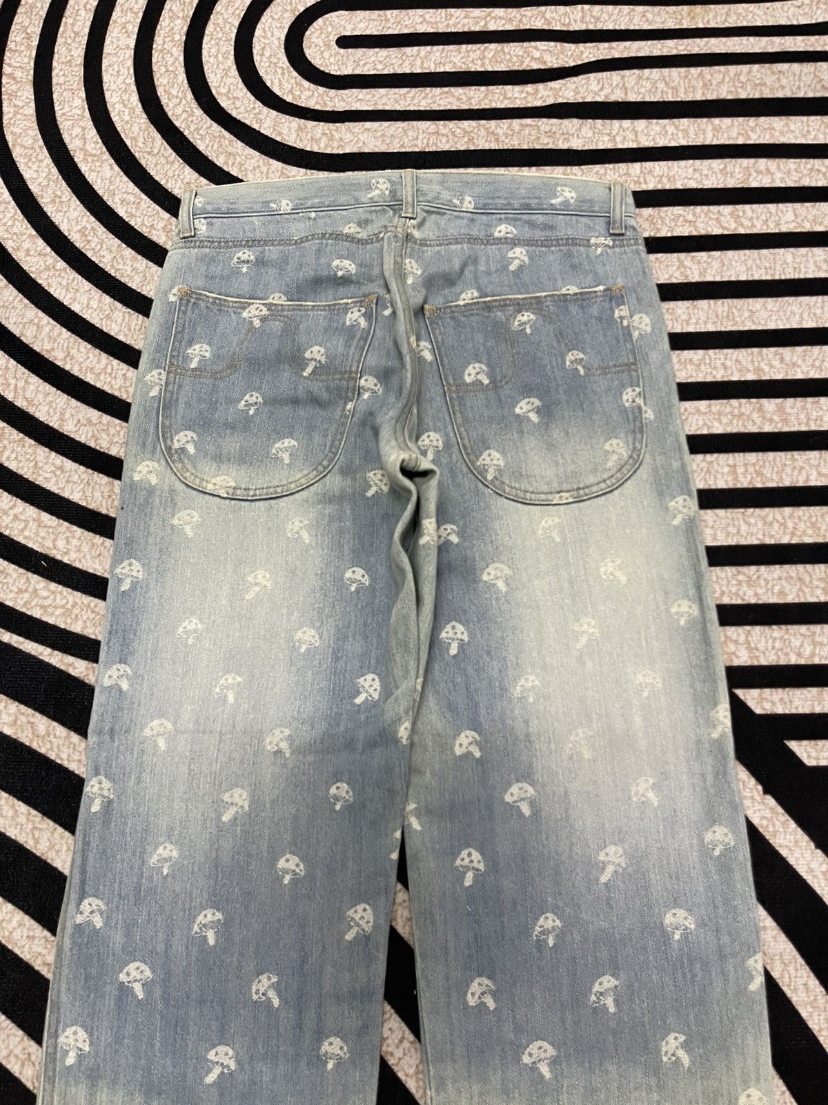 Issey Miyake 2000s ISSEY MIYAKE FULLPRINT MUSHROOM JEANS RARE Size US 30 / EU 46 - 15 Thumbnail