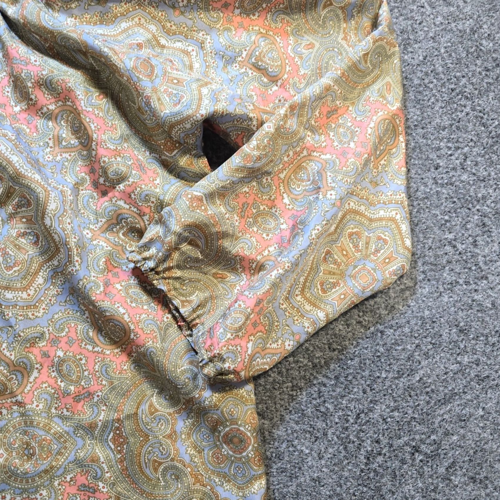 J.Crew J.CREW Blouse Womens Small Pink Silk Paisley Round Neck Boxy Casual Career Size S / US 4 / IT 40 - 3 Thumbnail