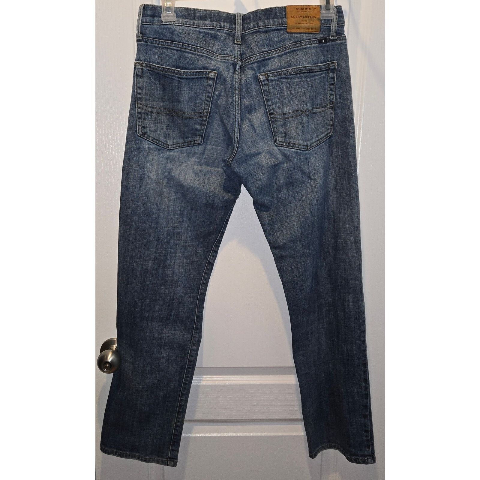 Lucky Brand Lucky Brand 221 Straight jeans sz 32 Size US 32 / EU 48 - 2 Thumbnail