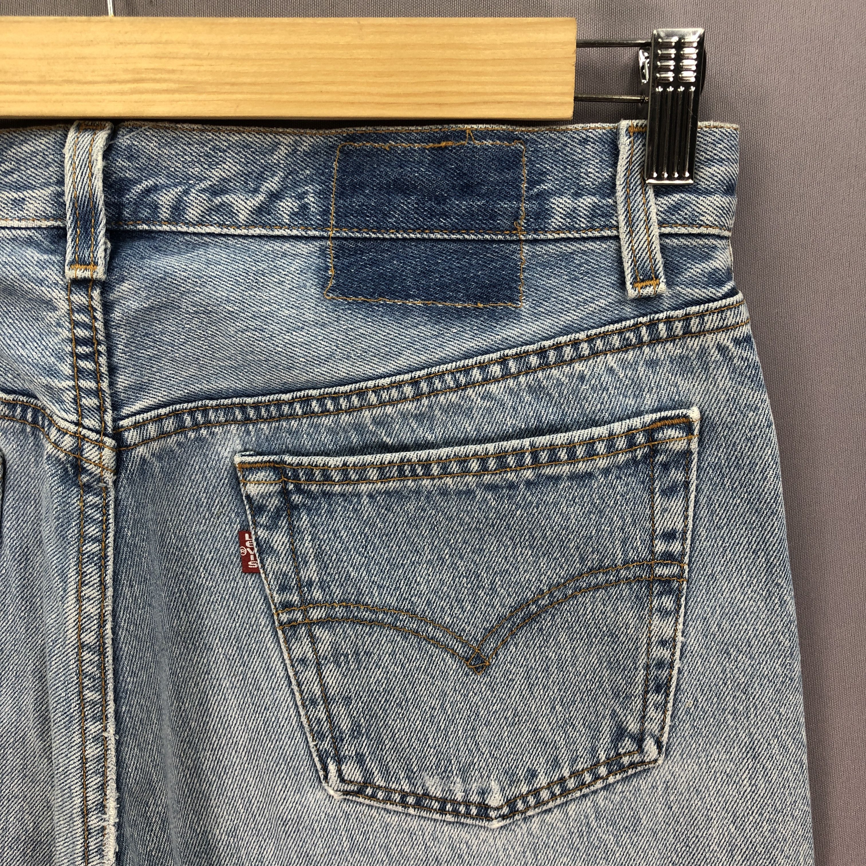 Levi's Vintage 90s Levis 501 Jeans Levi's Light Wash Faded Denim Size US 30 / EU 46 - 9 Thumbnail