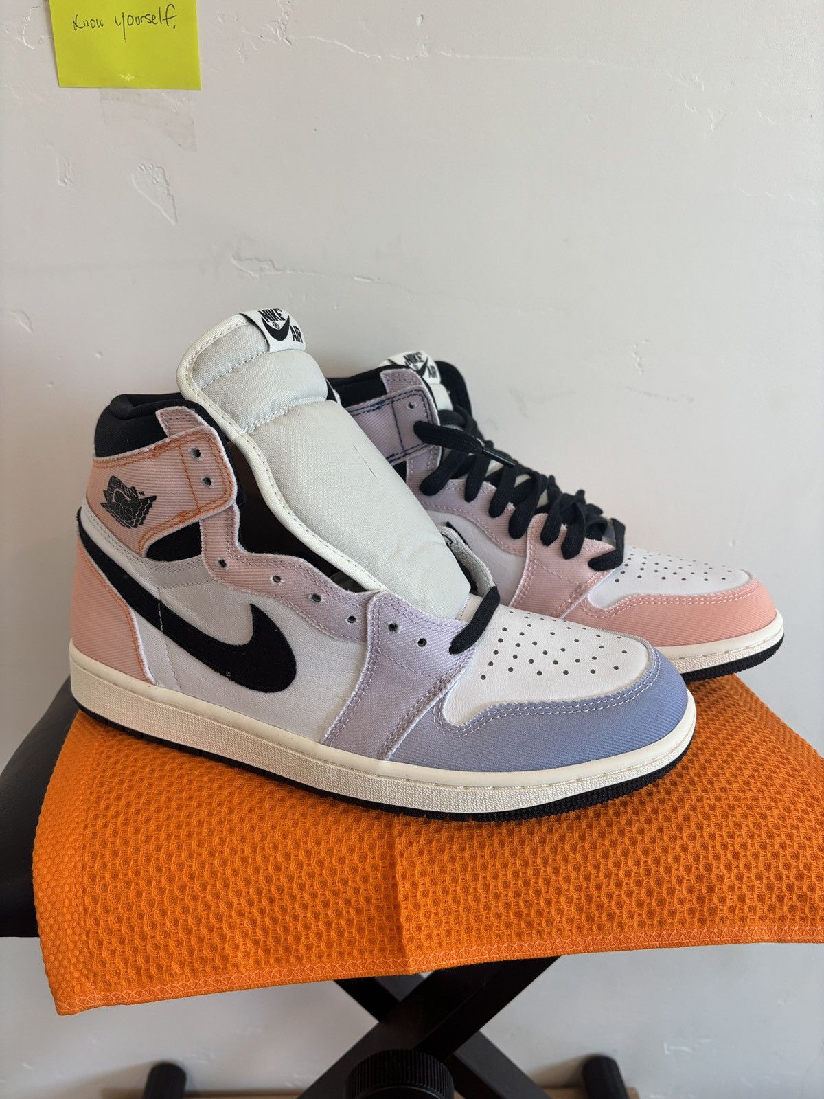 Jordan Brand Jordan 1 High OG Skyline Size US 9 / EU 42 - 1 Thumbnail