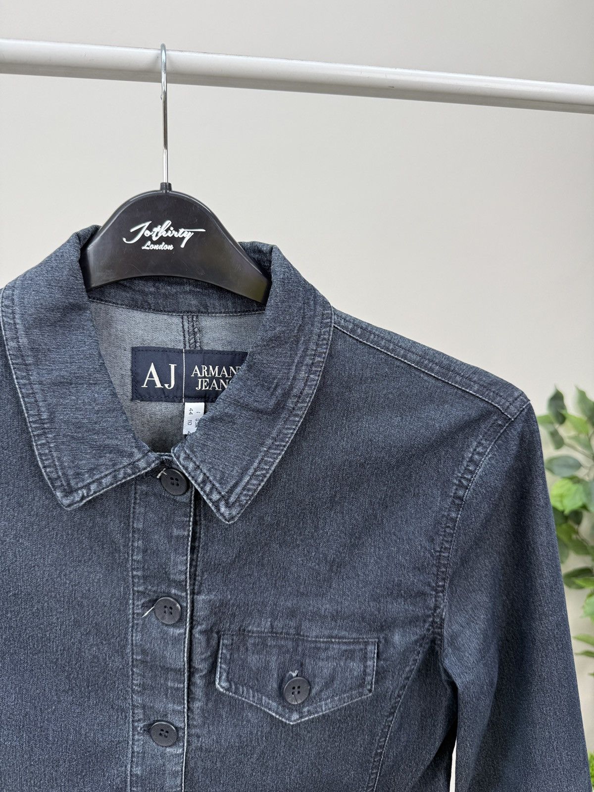 Armani Vintage Armani Jeans AJ Women’s Cropped Denim Jacket Blue Size M / US 6-8 / IT 42-44 - 4 Thumbnail