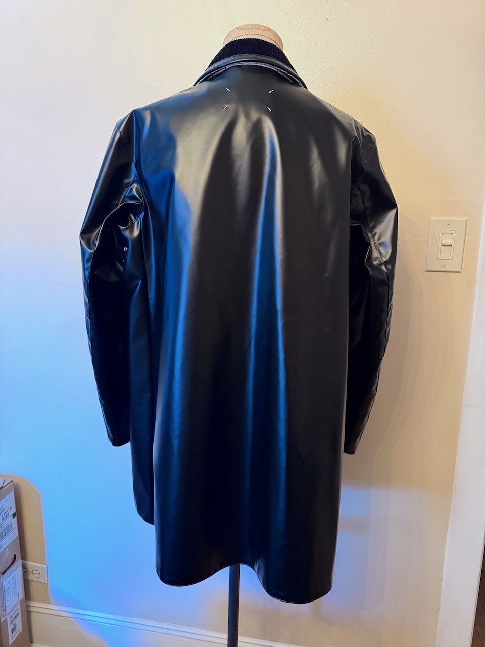 Maison Margiela NWT $2,345 Maison Margiela Men's Size 48 Poly-Coated Jacket Size US M / EU 48-50 / 2 - 5 Thumbnail