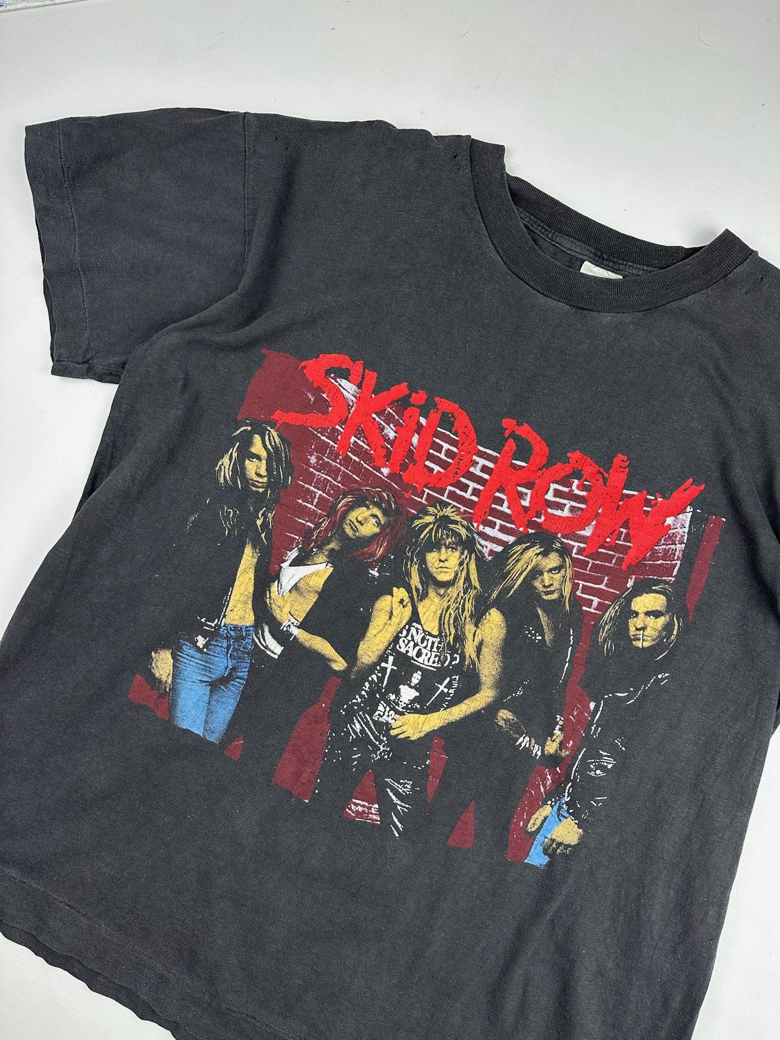 Band Tees Vintage Skid Row Graphic Tee band tshirt Size US M / EU 48-50 / 2 - 5 Thumbnail