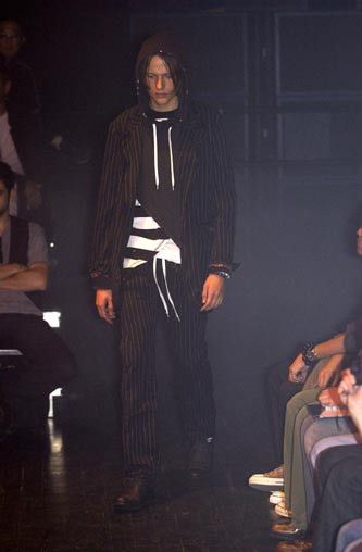 Number (N)ine 2005SS "NIGHT CRAWLER" ONE SLEEVE TEE Size US XL / EU 56 / 4 - 6 Thumbnail