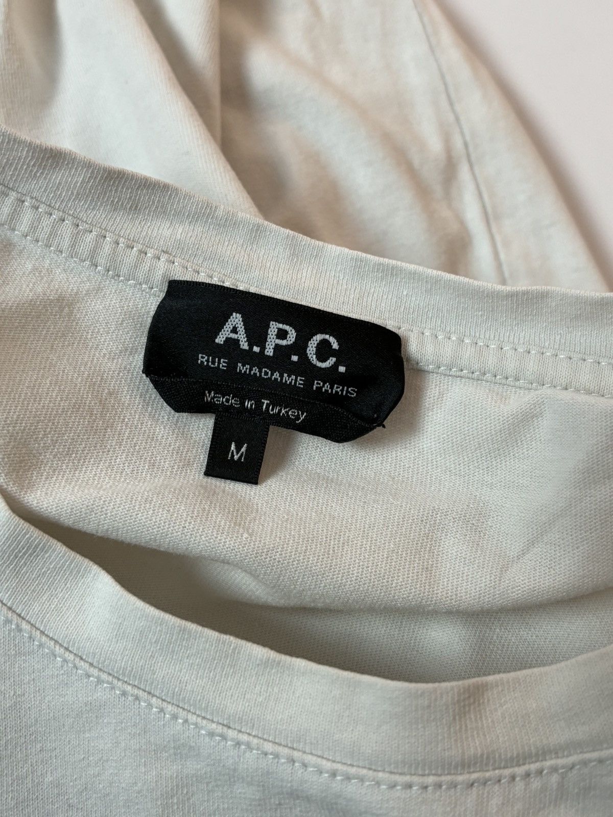 A.P.C. A.P.C. White t-shirt with big logo Size US M / EU 48-50 / 2 - 4 Thumbnail