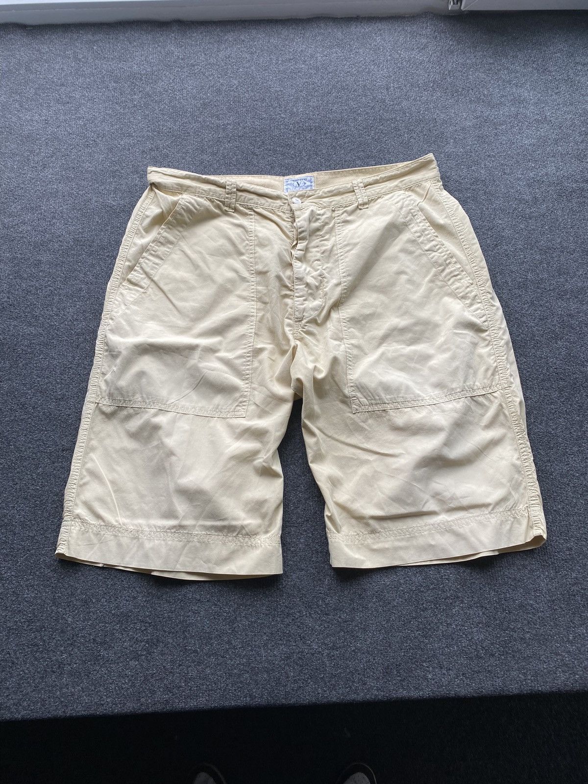 Valentino 🔥Valentino Italy Vintage Chino Shorts 36 size rare Size US 36 / EU 52 - 1 Thumbnail
