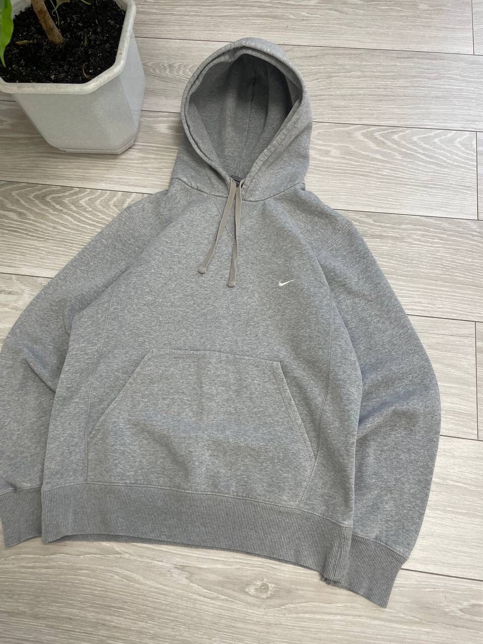 Japanese Brand × Nike × Vintage 00s Vintage Nike Distressed Solo Swoosh Hoodie Y2K Size US S / EU 44-46 / 1 - 2 Thumbnail