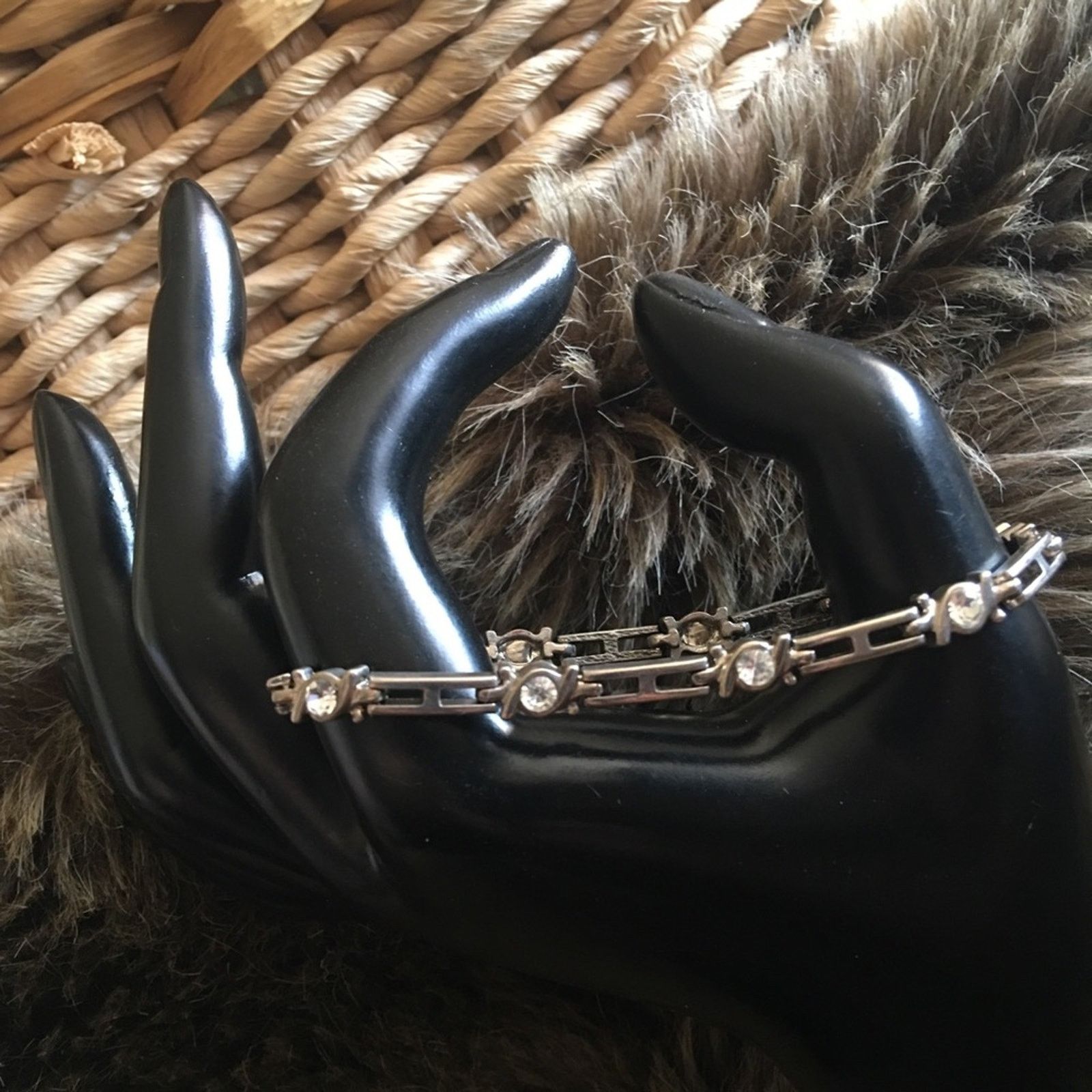 Vintage Vintage silver tone clear rhinestone link bracelet Size ONE SIZE - 1 Thumbnail