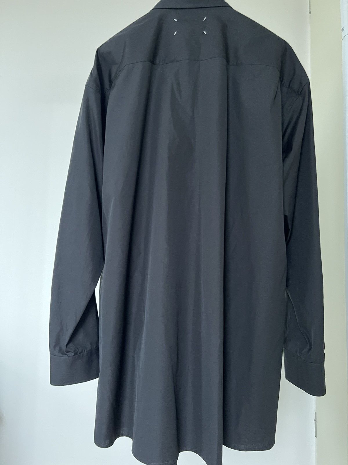 Maison Margiela Maison Margiela Oversized Shirt in Black Size US M / EU 48-50 / 2 - 4 Thumbnail
