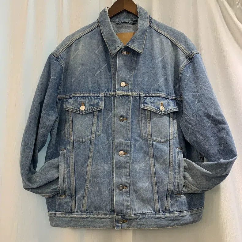 Balenciaga Balenciaga Fully Printed Blue Denim Jacket Size US XXS / EU 40 - 1 Thumbnail