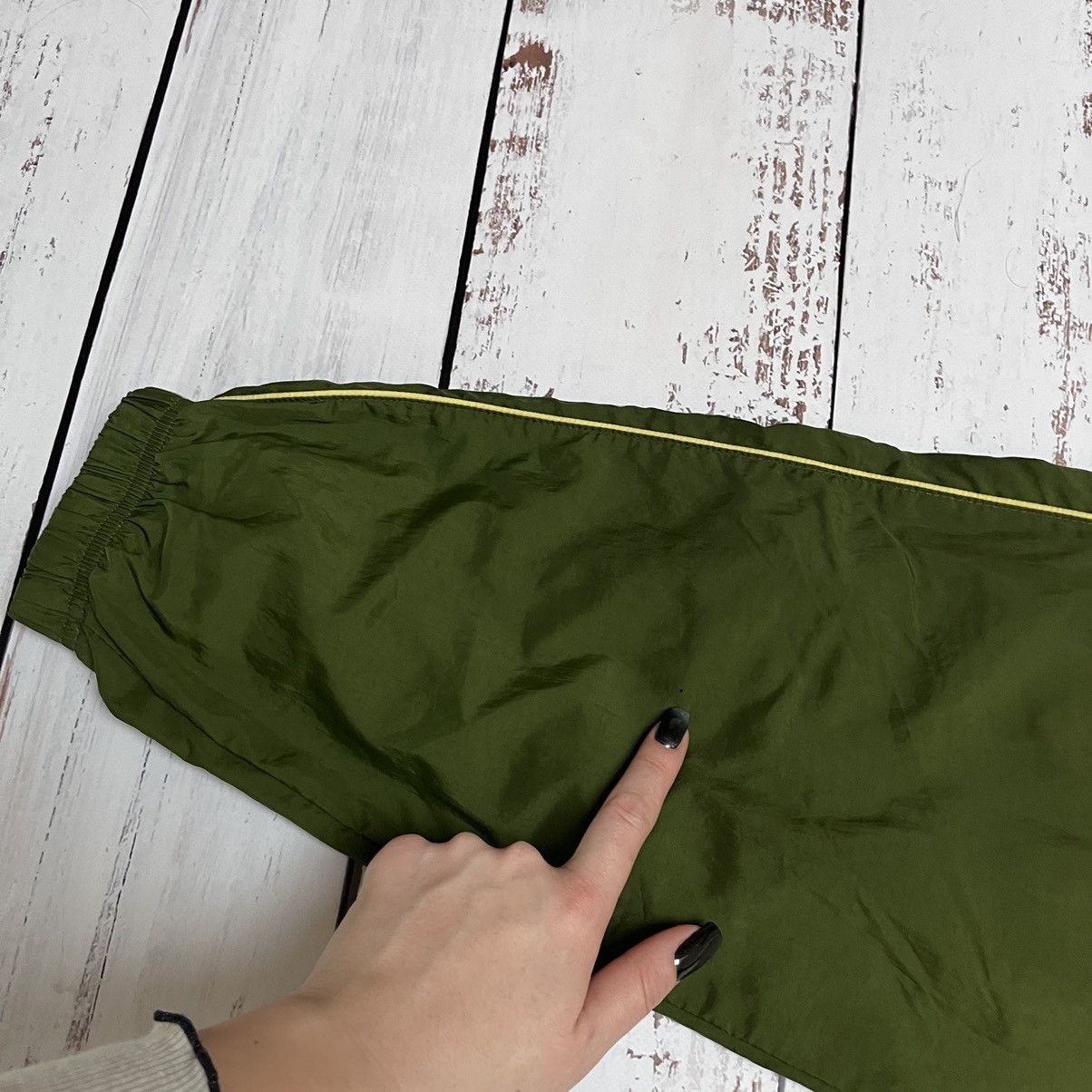 Nike Nike Track Green Pants Nylon Joggers Baggy fit Size US 32 / EU 48 - 10 Thumbnail
