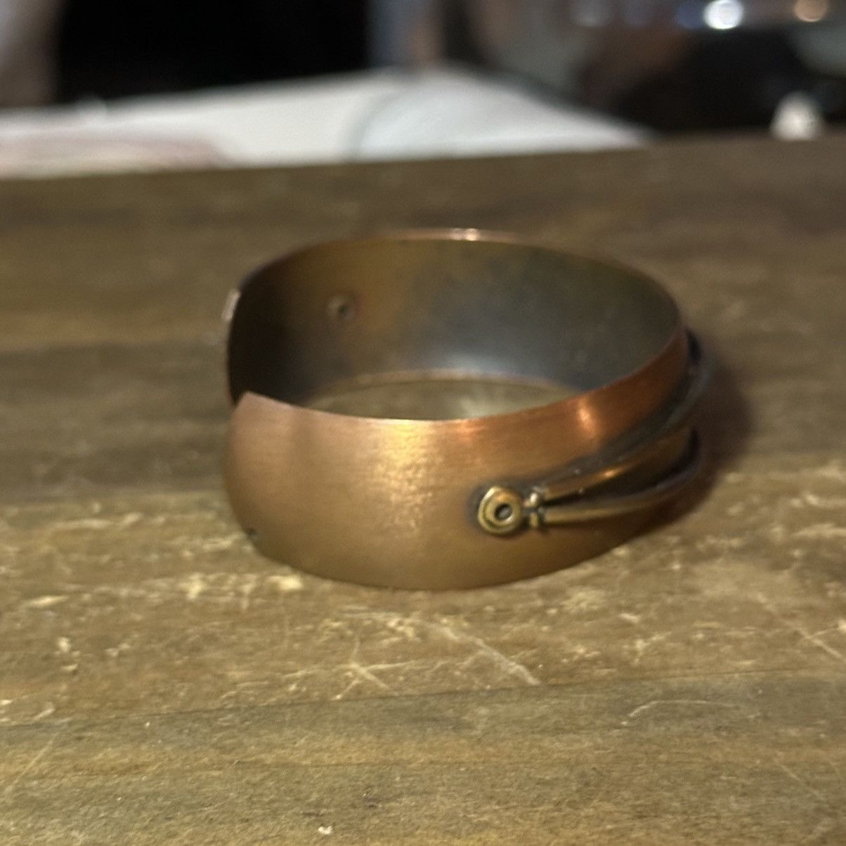 Vintage Vintage copper cuff bracelet with turquoise cabochon Size ONE SIZE - 4 Thumbnail