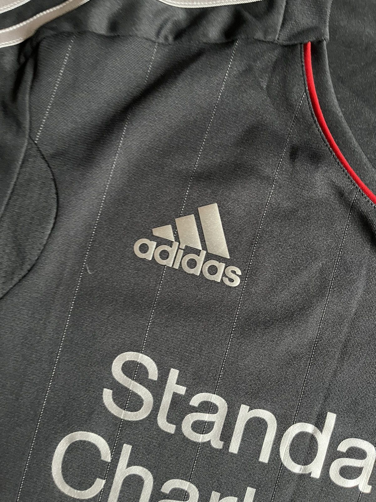 Adidas Vintage Adidas Liverpool 2011 2012 Away Football Jersey Size US S / EU 44-46 / 1 - 3 Thumbnail
