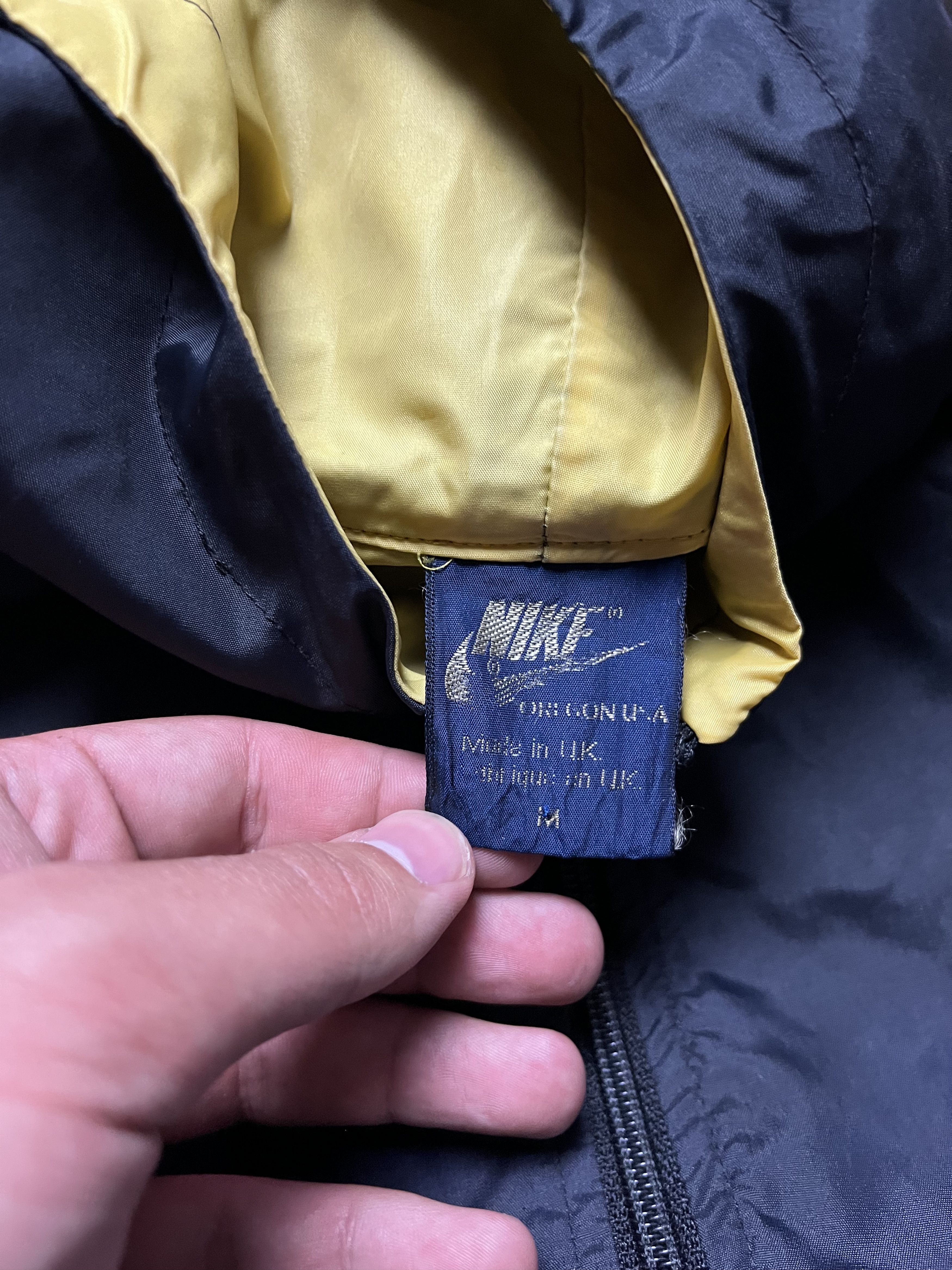 Nike × Vintage Nike Oregon 80's Vintage Windbreaker Light Jacket Made In UK Size US S / EU 44-46 / 1 - 6 Thumbnail