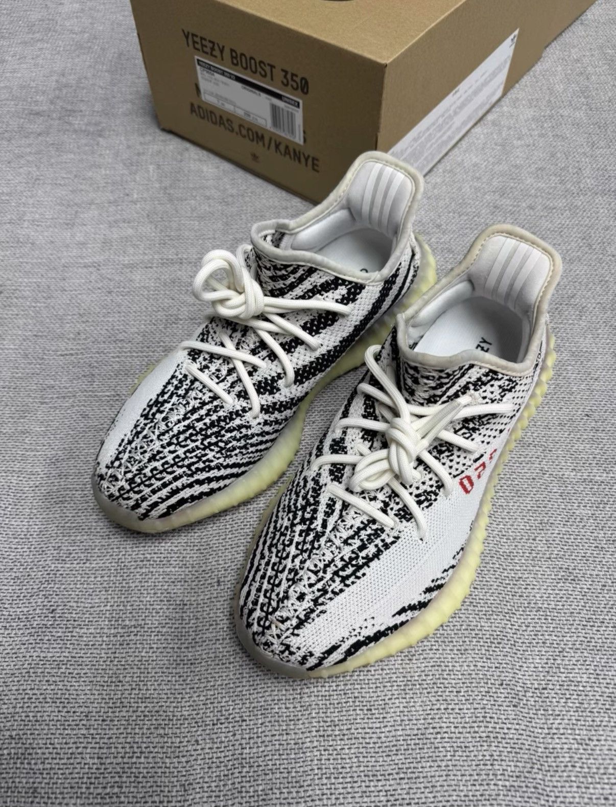 Adidas Adidas Yeezy 350 Zebra K37 Size US 7.5 / EU 40-41 - 1 Thumbnail