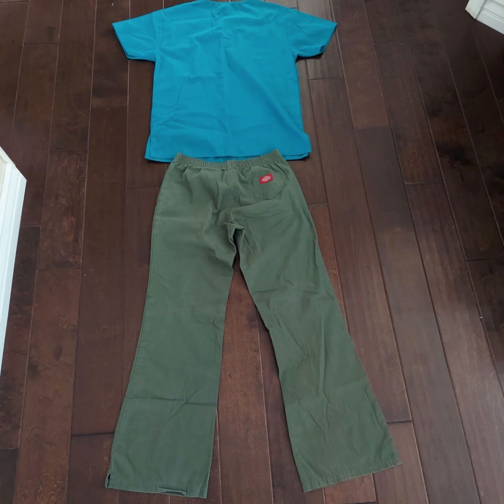 Dickies Dickies Scrubs Women Medical Uniform Set, Blue & Green Nursing, pant & top - XS Blue Unisex Medical Size XS / US 0-2 / IT 36-38 - 5 Thumbnail