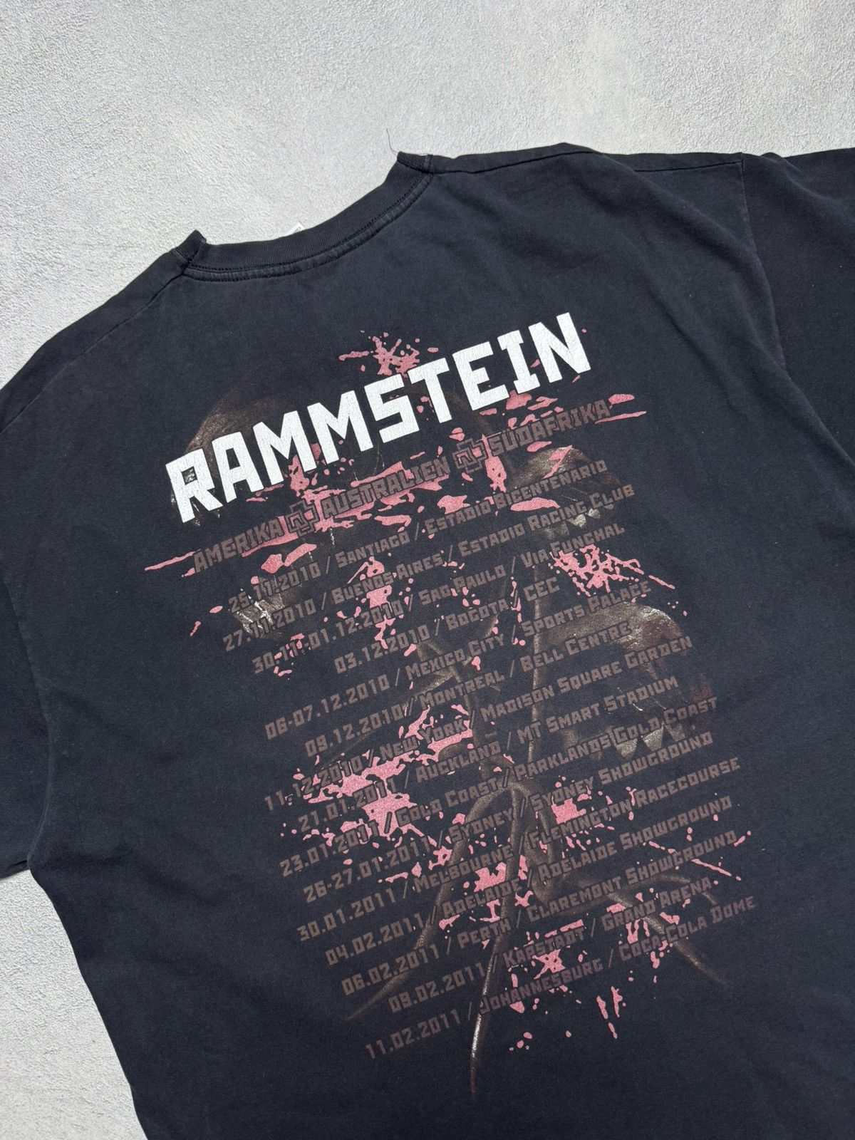 Fruit Of The Loom Rammstein 2010 Tour T-Shirt Double-Sided Print Band Tee Size US XL / EU 56 / 4 - 8 Thumbnail