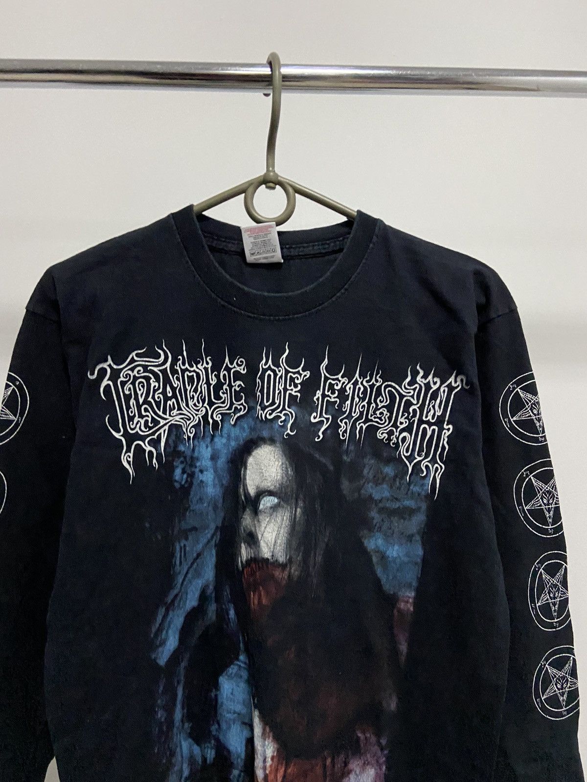 Band Tees 2007 Supreme vampyric evil longsleeve big print tee vintage Size US S / EU 44-46 / 1 - 4 Thumbnail