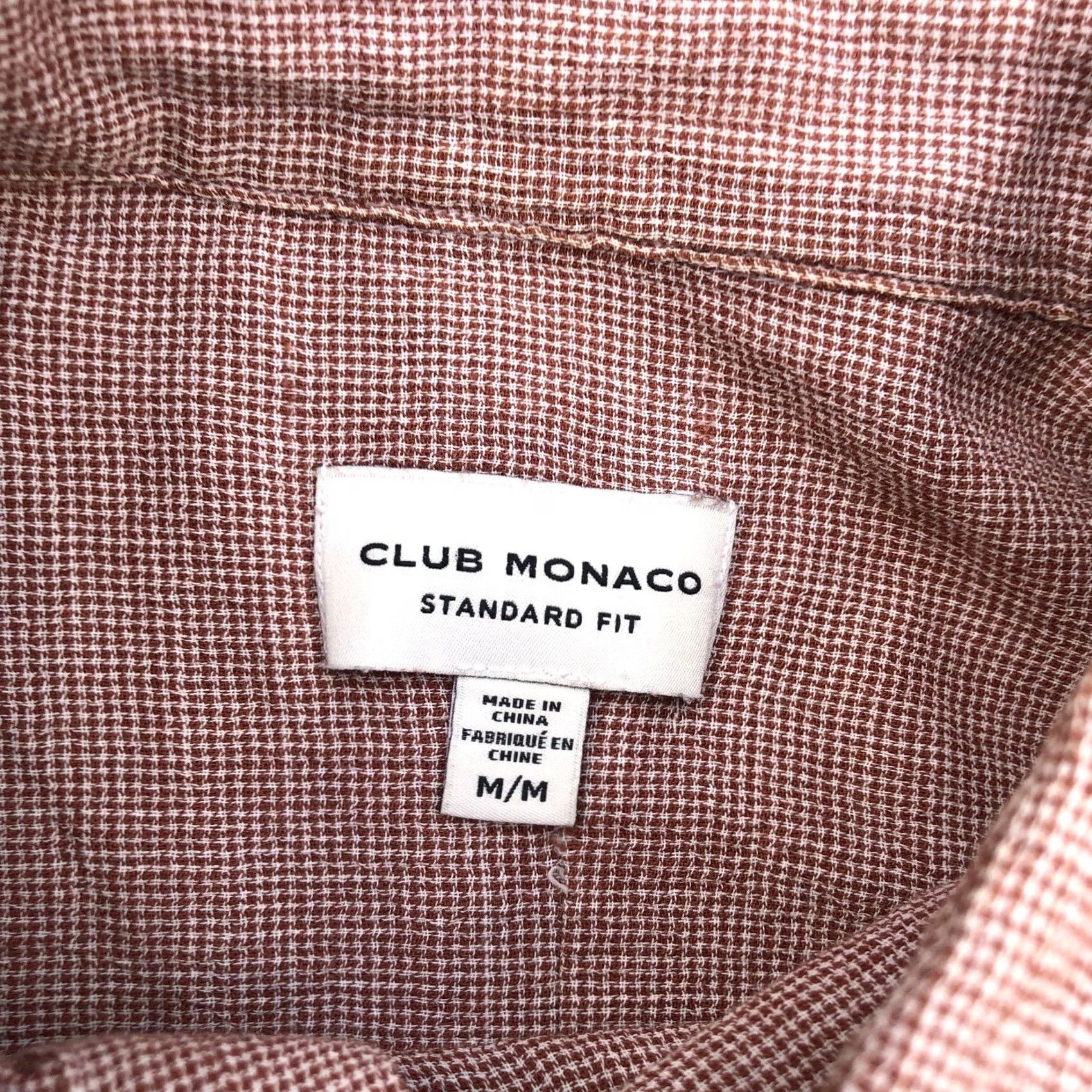 Club Monaco CLUB MONACO Texture Button Down Shirt Men's MEDIUM Red Long Sleeve Shirt Mens Medium Red Texture Button Down Shirt Size US M / EU 48-50 / 2 - 3 Thumbnail