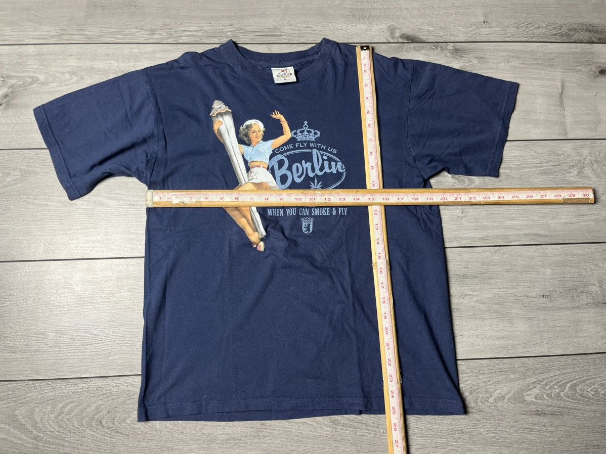 Band Tees Y2K Vintage Blue Graphic Fly Berlin City Fun Tshirt Size US M / EU 48-50 / 2 - 5 Thumbnail