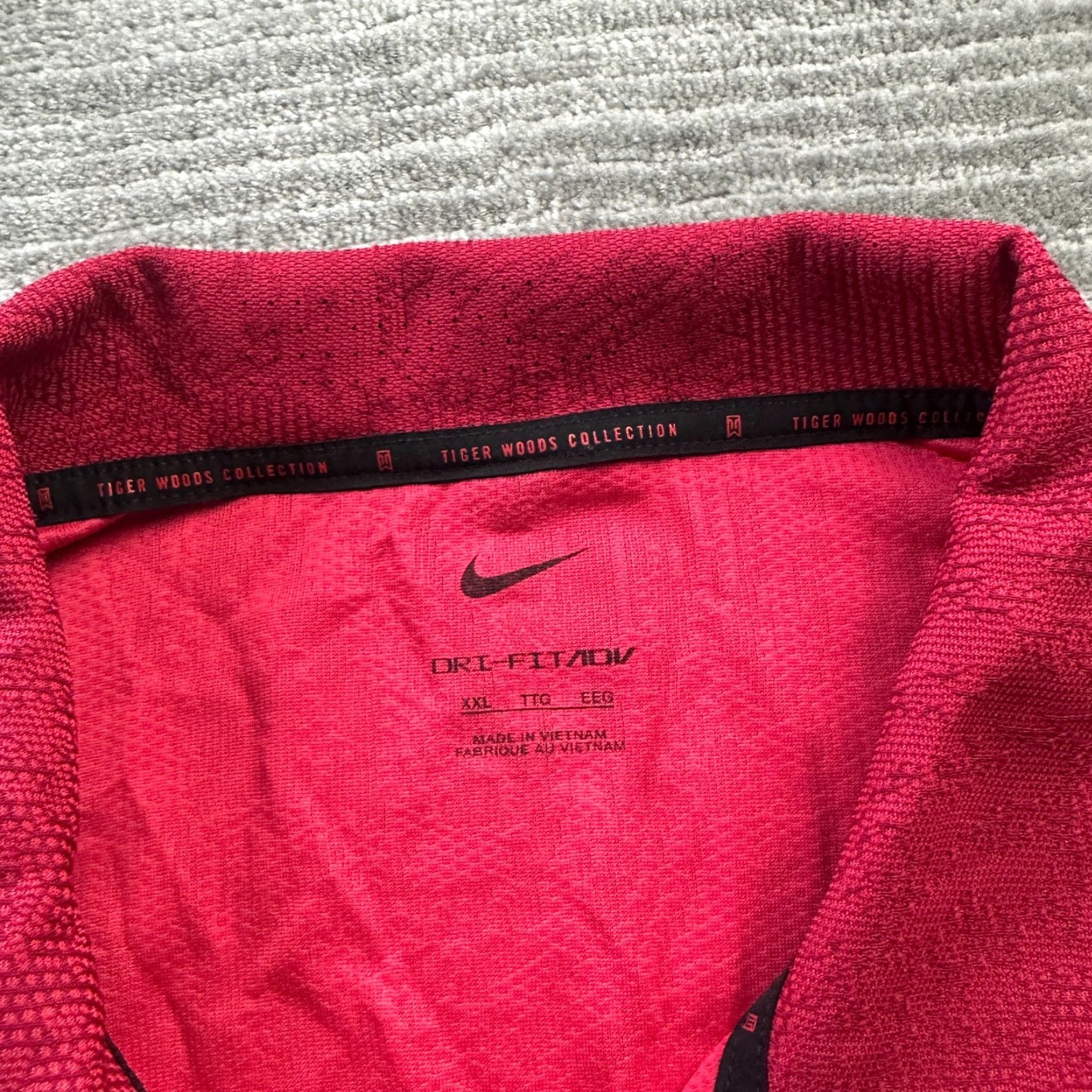 Nike Nike Tiger Woods Polo Shirt Mens 2XL Red Dri-Fit Golf Shirt Short Sleeve Collared Regular Nike Tiger Woods Polo Red 2XL Mens Size US XXL / EU 58 / 5 - 7 Thumbnail