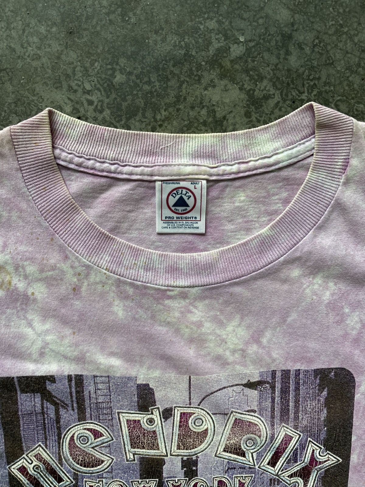 Band Tees × Delta × Vintage Vintage 1997 Jimi Hendrix New York “PURPLE HAZE” Band Tees Size US M / EU 48-50 / 2 - 4 Thumbnail