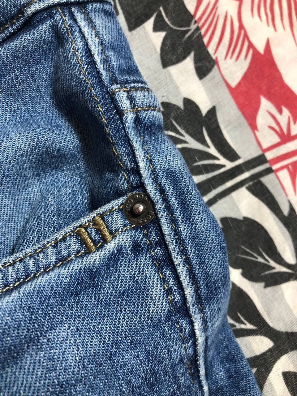 Hugo Boss × Japanese Brand Crazy Crash Dirty Baggy Faded Jean Japan Avant Garde Style Size US 32 / EU 48 - 3 Thumbnail