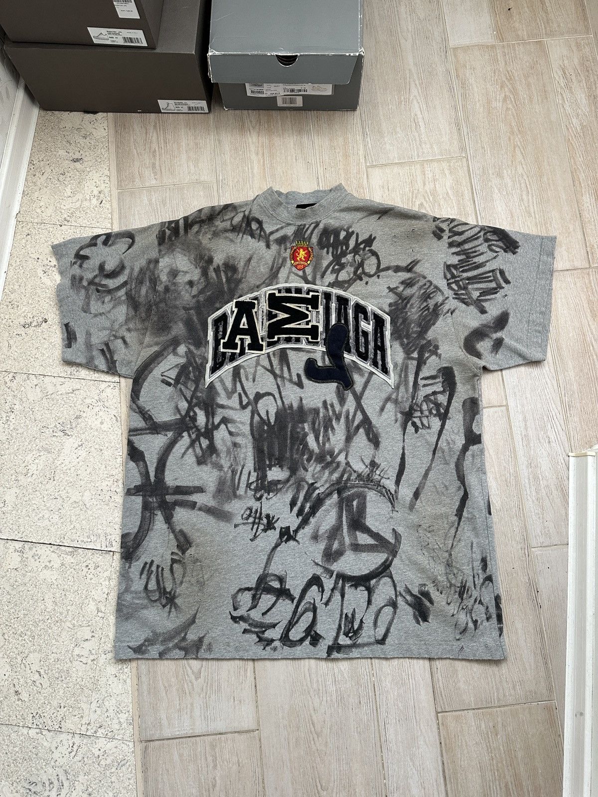 Balenciaga Balenciaga skater graffiti Size US M / EU 48-50 / 2 - 1 Thumbnail