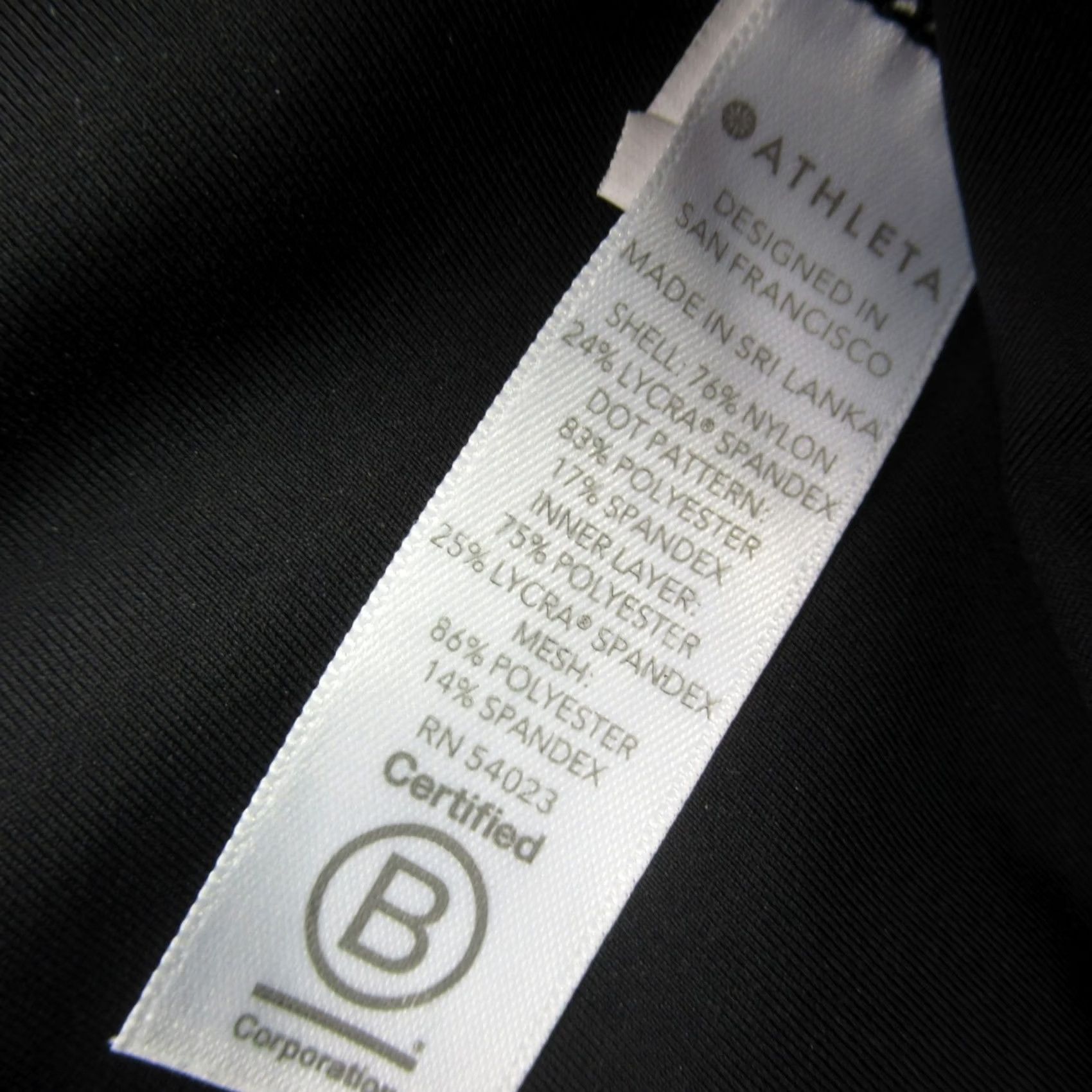 Athleta Athleta Leggings Medium Black Workout Stretch Outdoors Lightweight Womens Size 28" / US 6 / IT 42 - 4 Thumbnail