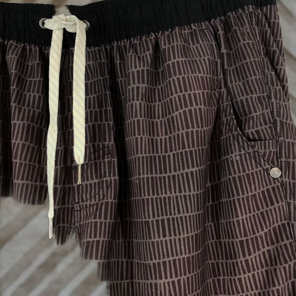Vuori Vuori Mens 30 Maroon Drawstring Shorts Size US 30 / EU 46 - 1 Thumbnail
