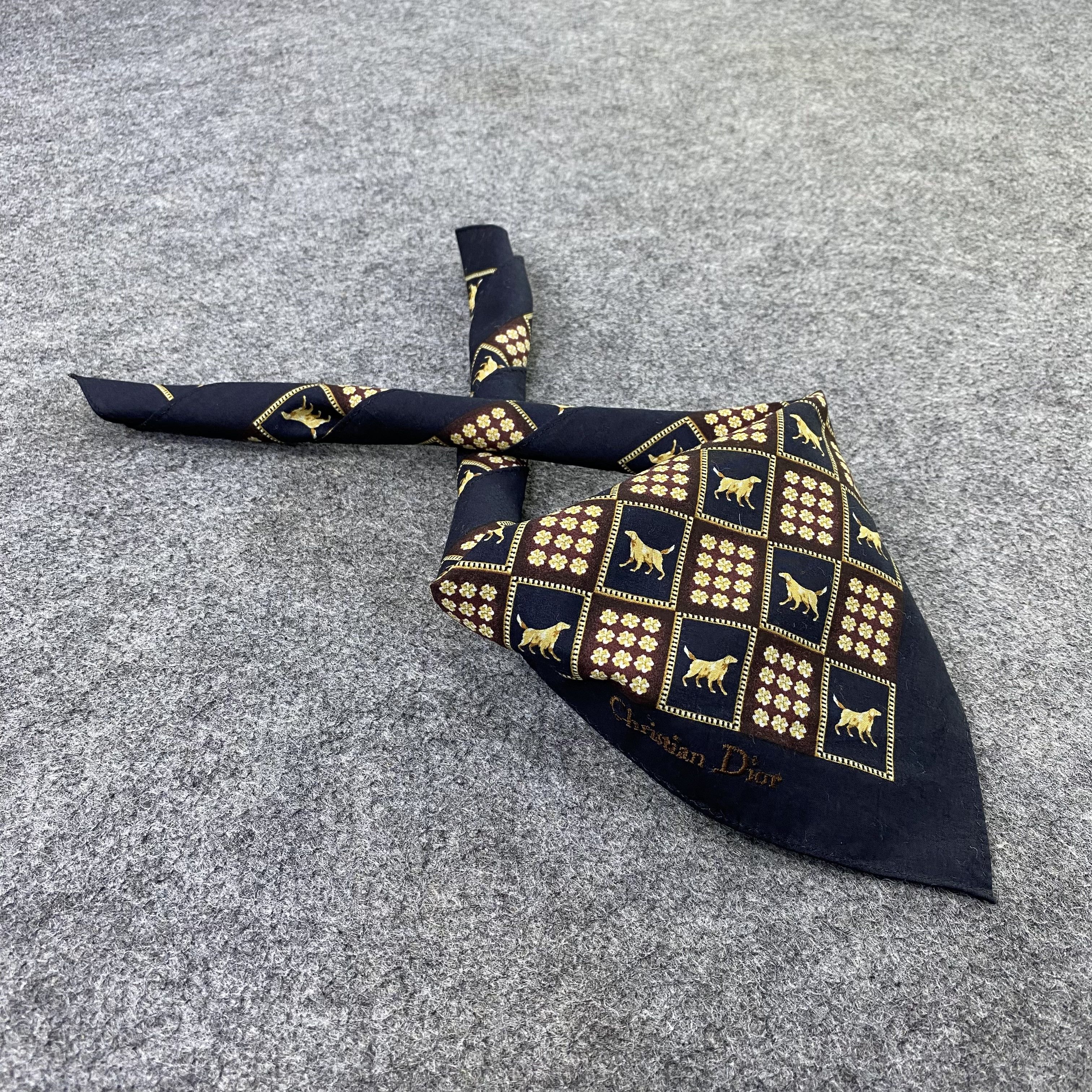 Vintage Christian Dior Handkerchief Neckerchief Bandana-B1908 Size ONE SIZE - 1 Thumbnail
