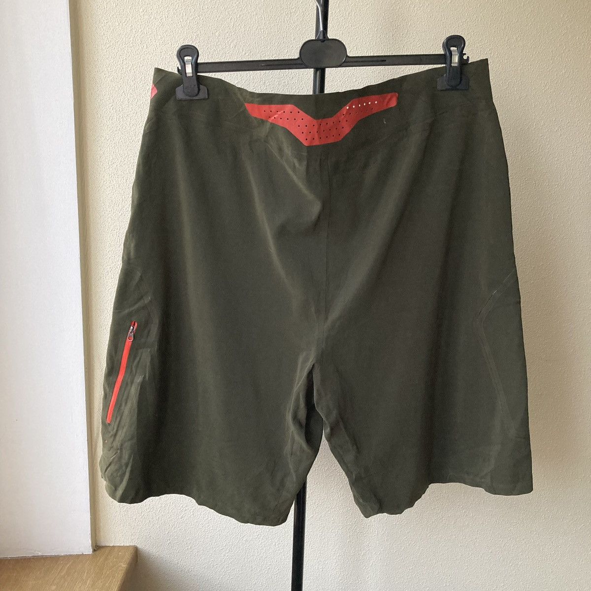 Vintage Ralph Lauren RLx Shorts Streetwear Racing Y2k Sports Style Size US 36 / EU 52 - 2 Thumbnail