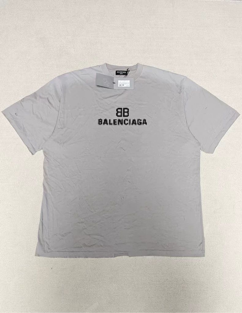 Balenciaga Balenciaga 22ss Blur Mosaic Logo Do Old Destroy Short Sleev Size US XS / EU 42 / 0 - 1 Thumbnail