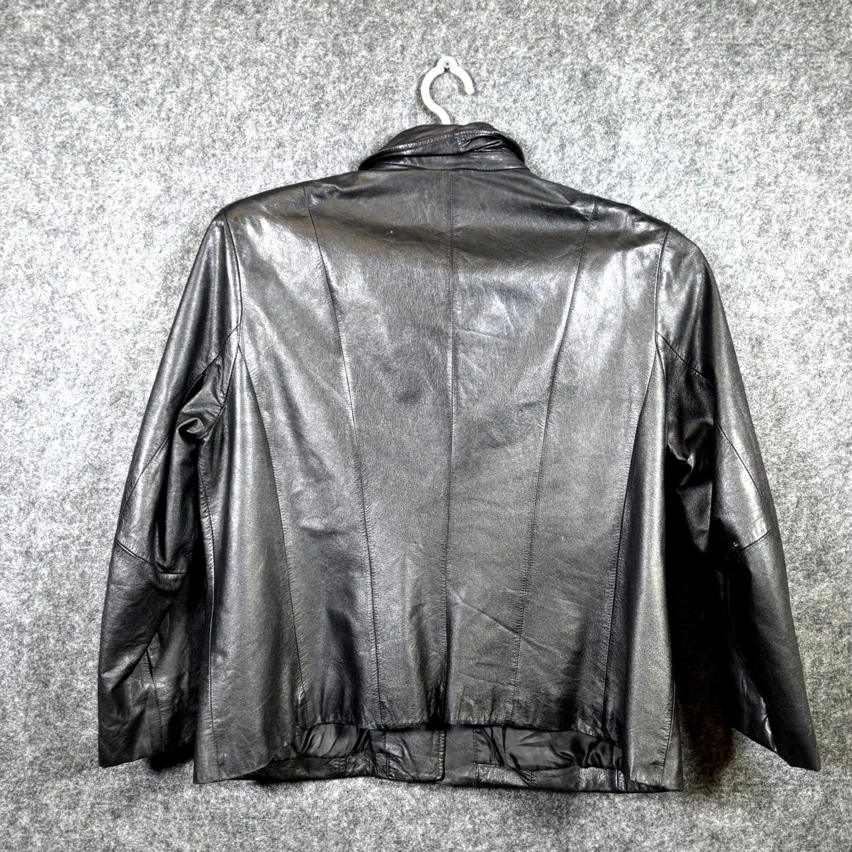 Roundtree & Yorke Roundtree & Yorke Jacket Women's XL Black Leather Lamb Skin Button-Up Size XL / US 12-14 / IT 48-50 - 2 Thumbnail