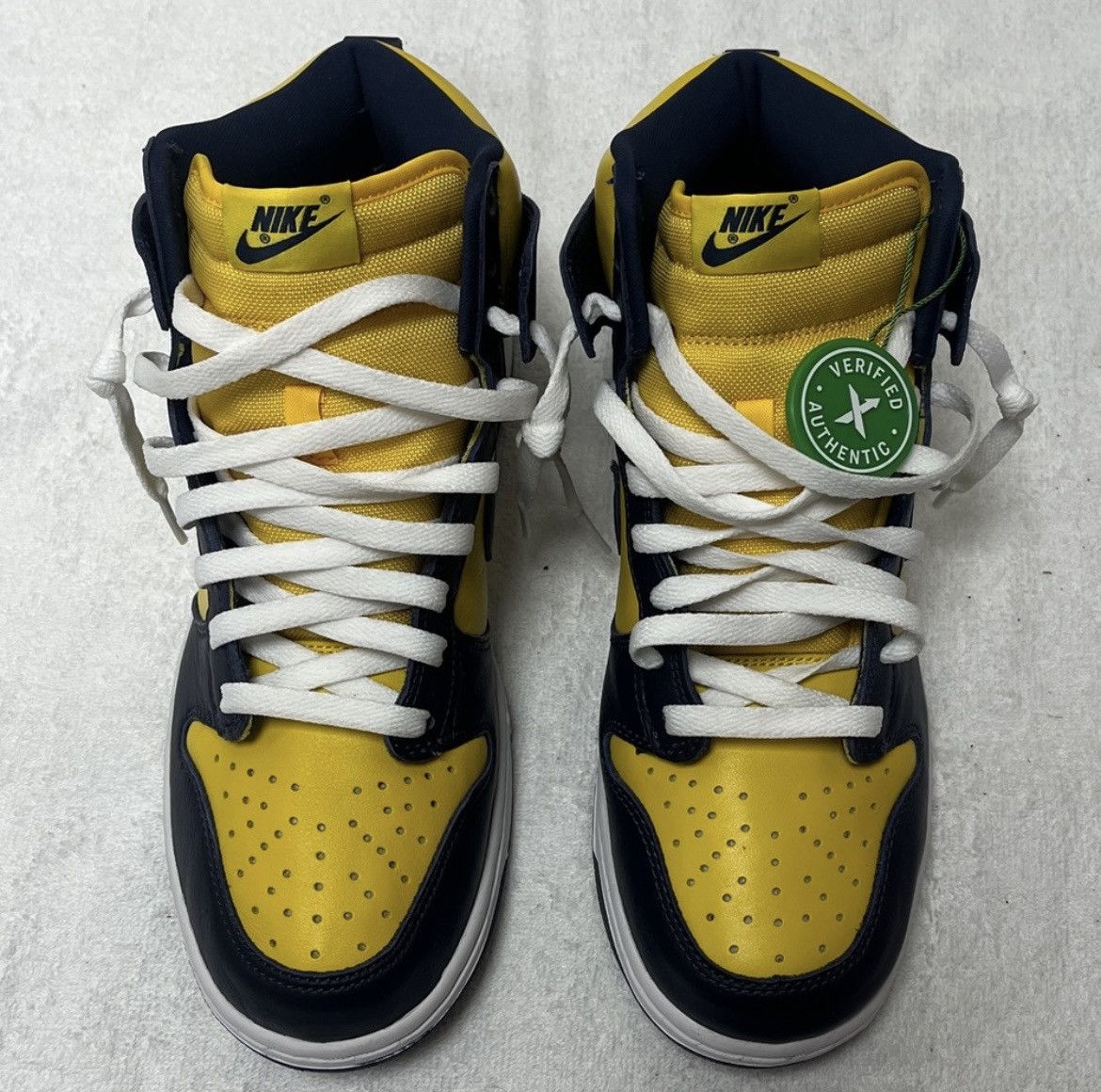 Nike Nike Dunk High Michigan 2020 Size US 9.5 / EU 42-43 - 3 Thumbnail