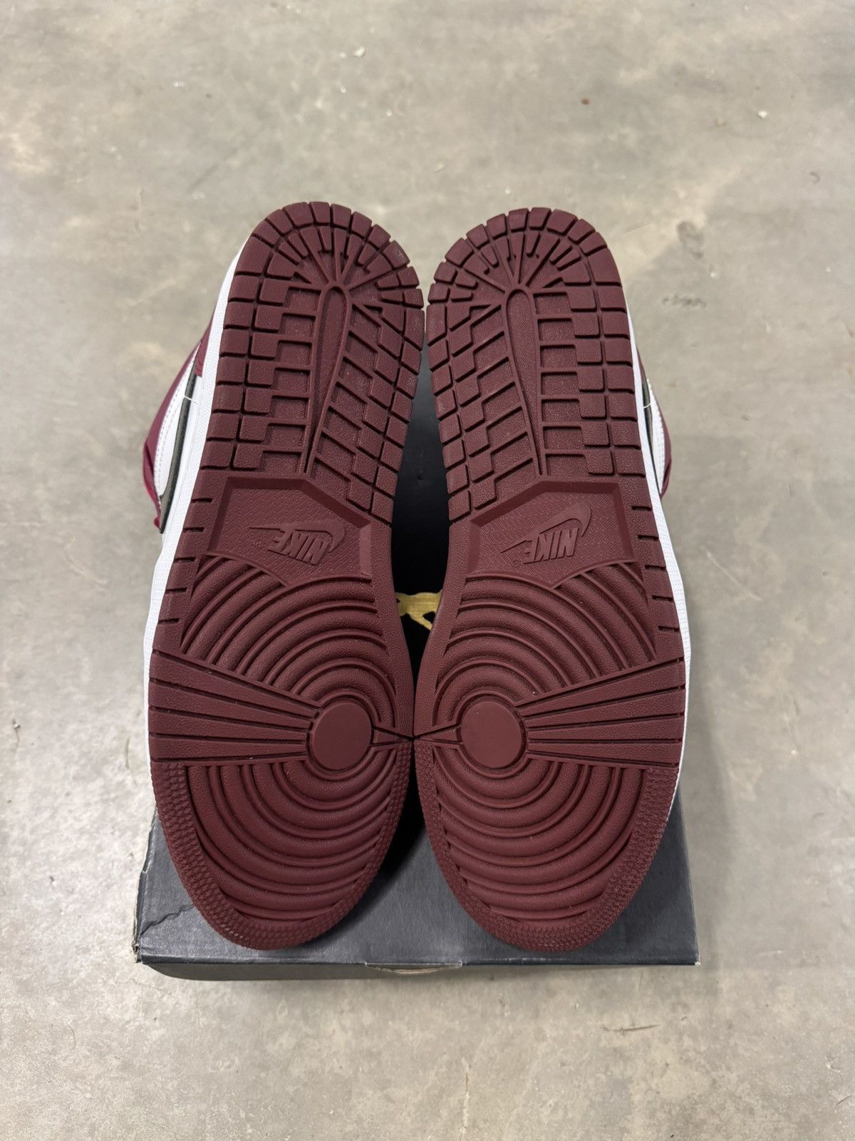 Jordan Brand Jordan 1 Low Noble Red Size 11 Size US 11 / EU 44 - 6 Thumbnail