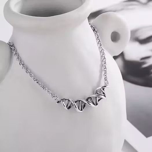 Vintage DNA Chain Twisted Spiral Charming Necklace Size ONE SIZE - 1 Thumbnail