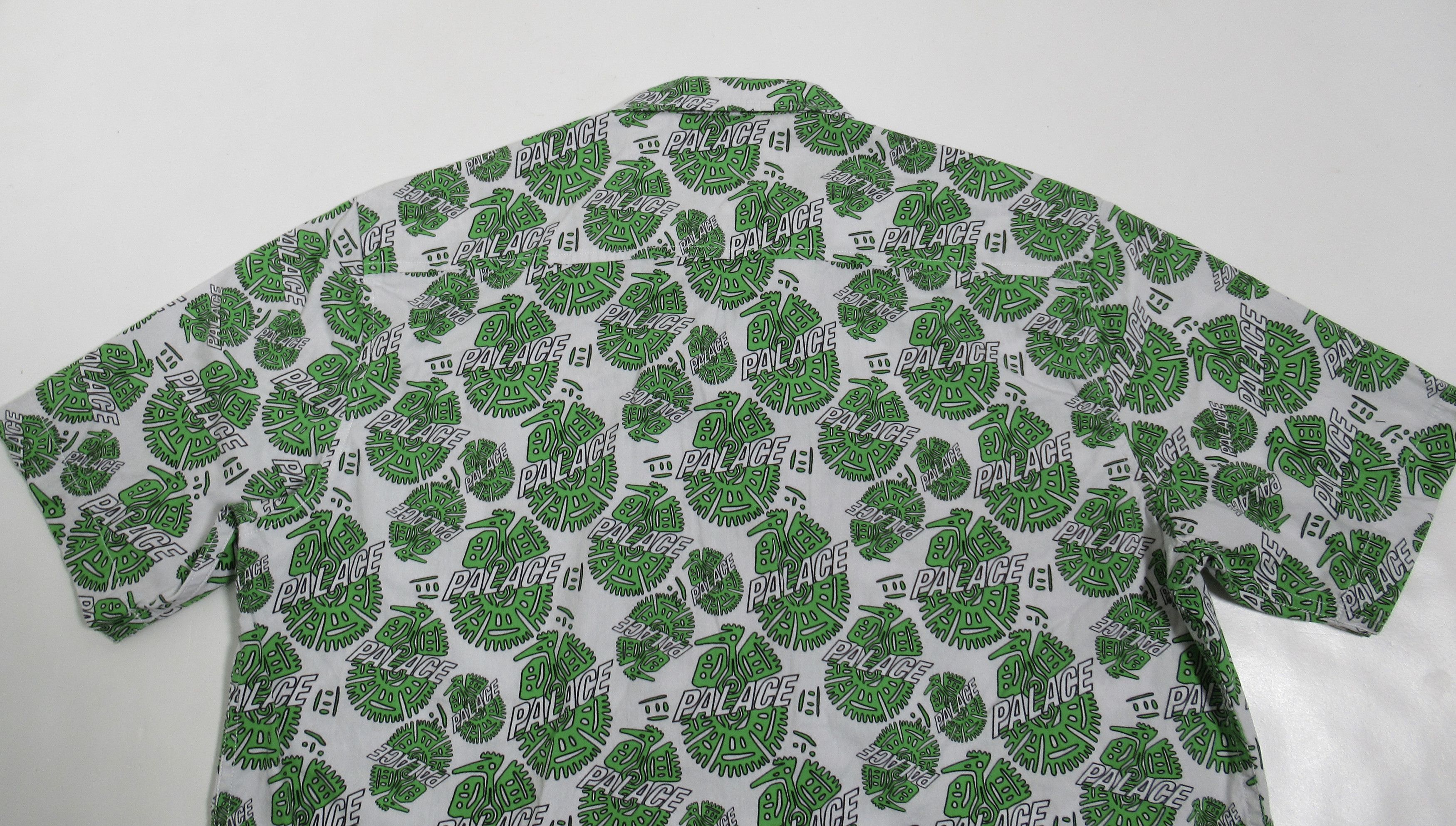 Palace Palace Men's Surf Shirt White Green Size M Size US M / EU 48-50 / 2 - 9 Thumbnail