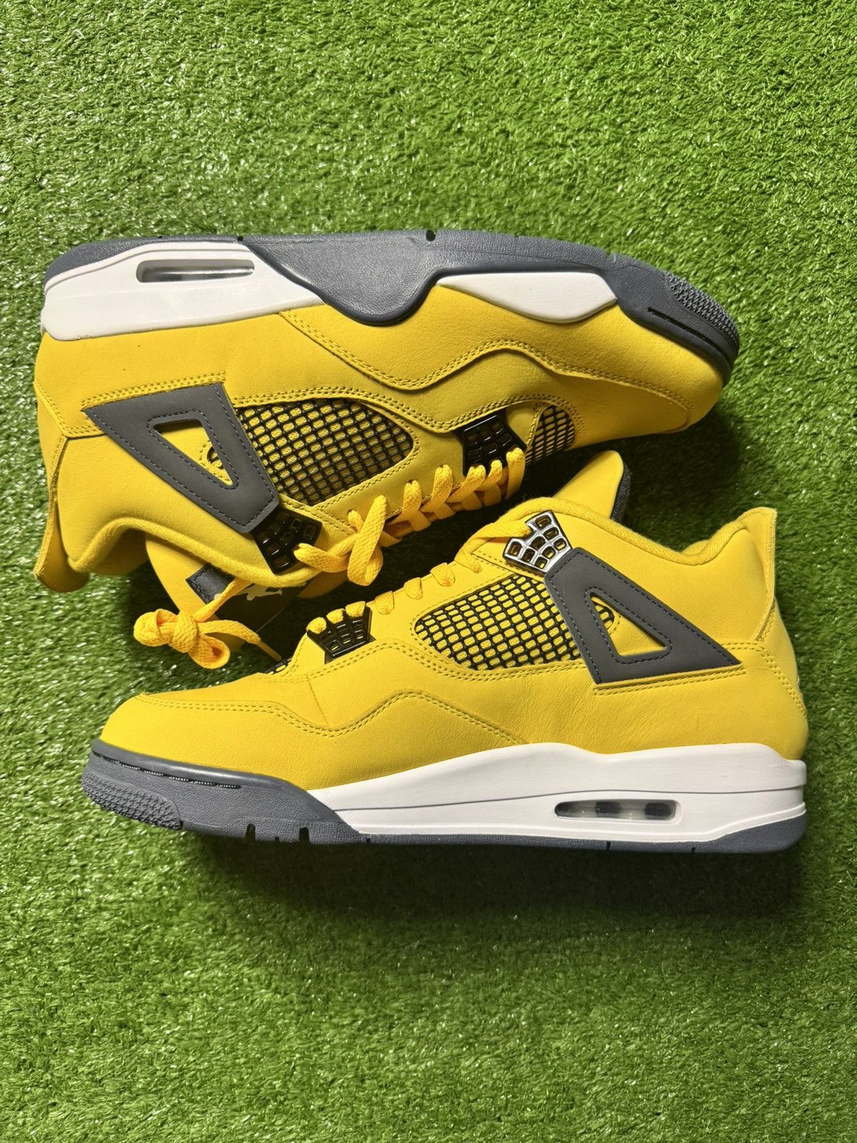 Jordan Brand Air Jordan 4 Retro Lightning Size US 11.5 / EU 44-45 - 3 Thumbnail