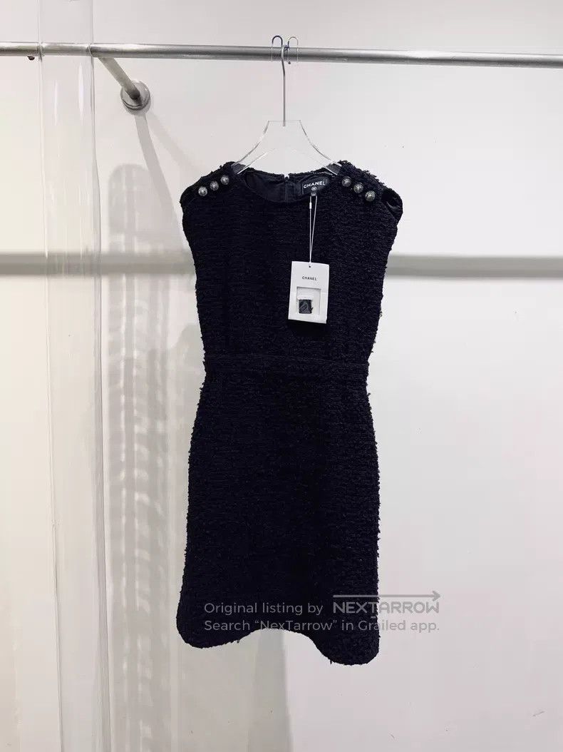 Chanel Chanel Black dress Size XS / US 0-2 / IT 36-38 - 1 Thumbnail