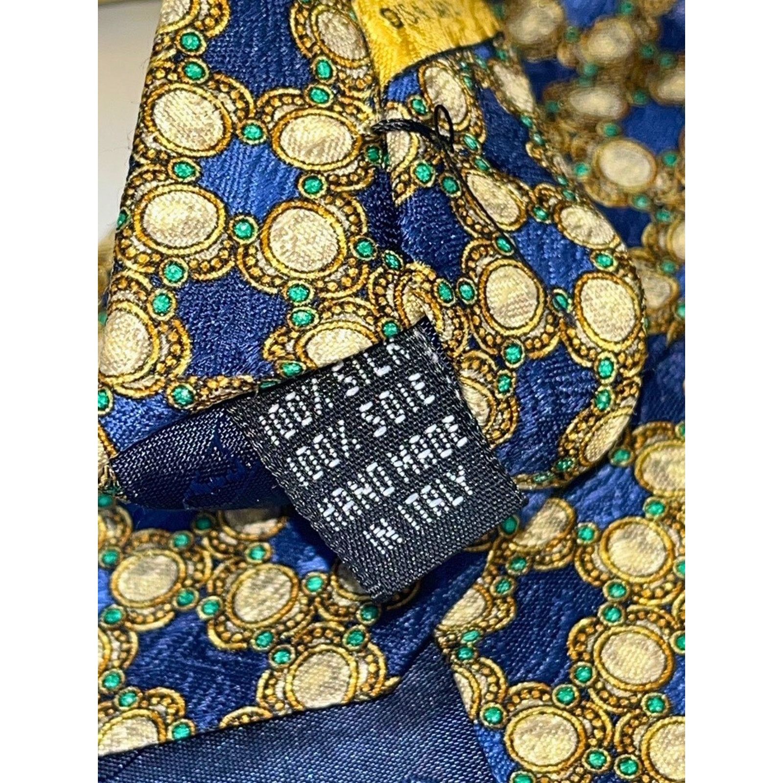 Valentino Valentino Cravatte Vintage Silk Tie Medallion Pattern Size ONE SIZE - 8 Thumbnail