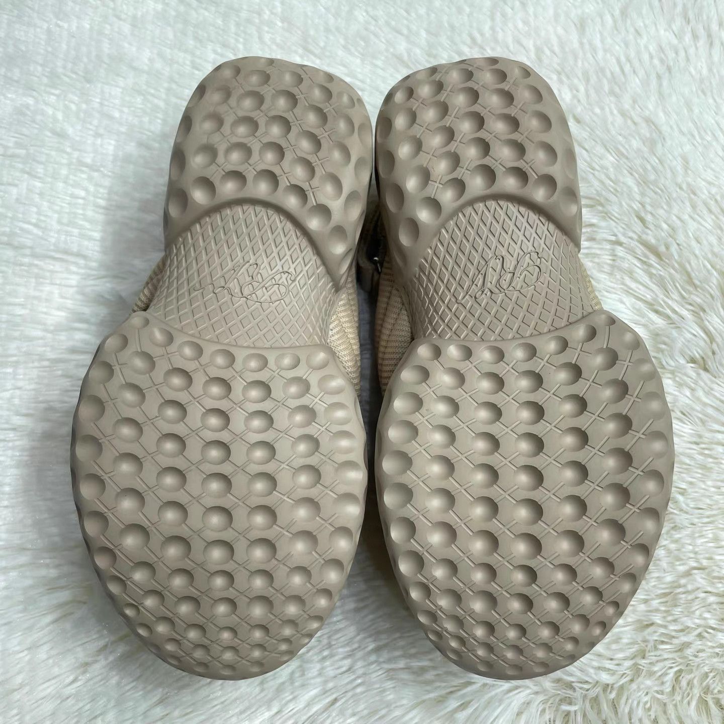 Roger Vivier Roger Vivier Viv' Run Velcro Strap Sandals K15 Size US 7 / IT 37 - 4 Thumbnail