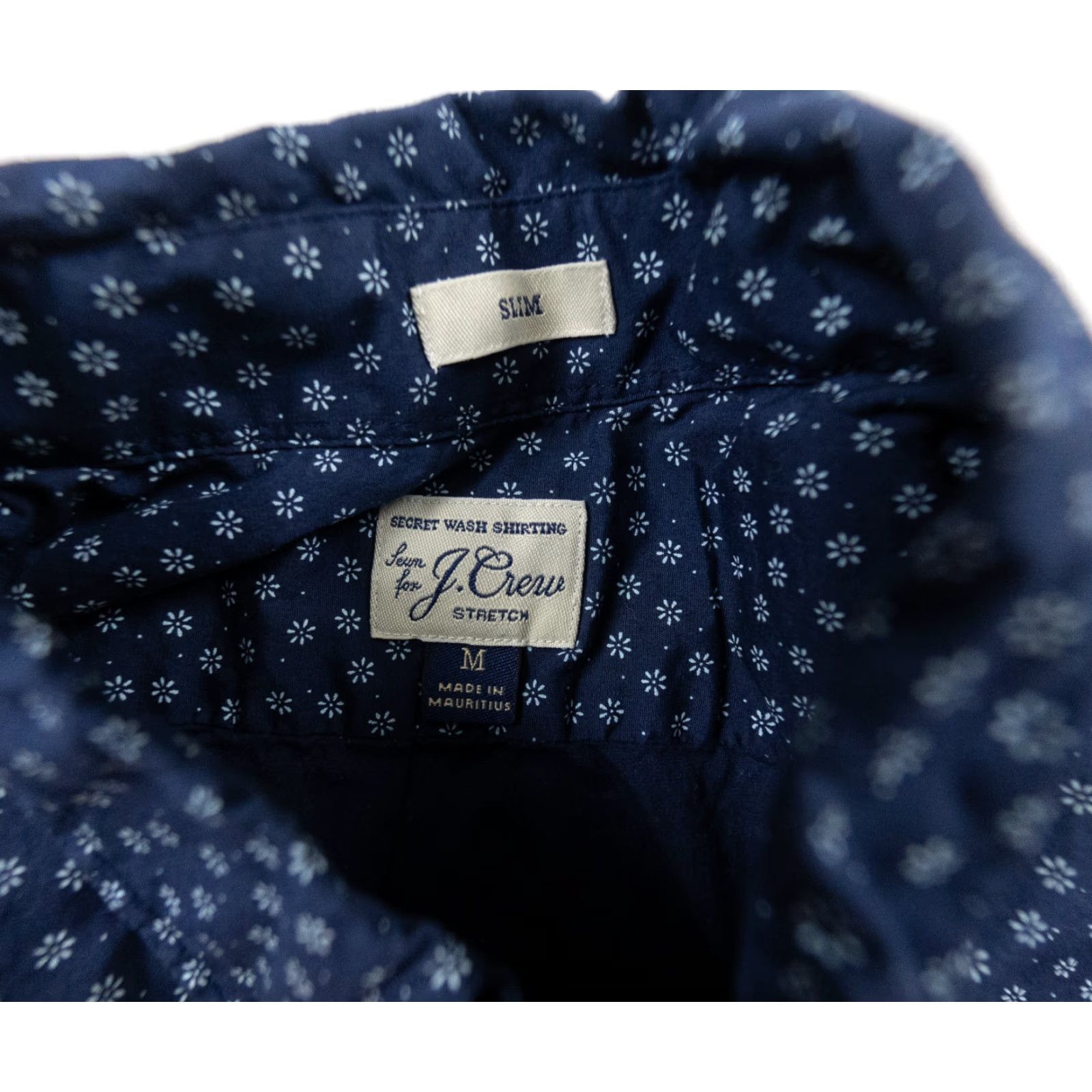 J.Crew VINTAGE J.CREW Men's Long Sleeve Button-Up Shirt Adult Medium Blue Casual Slim Fit All Seasons Size US M / EU 48-50 / 2 - 5 Thumbnail