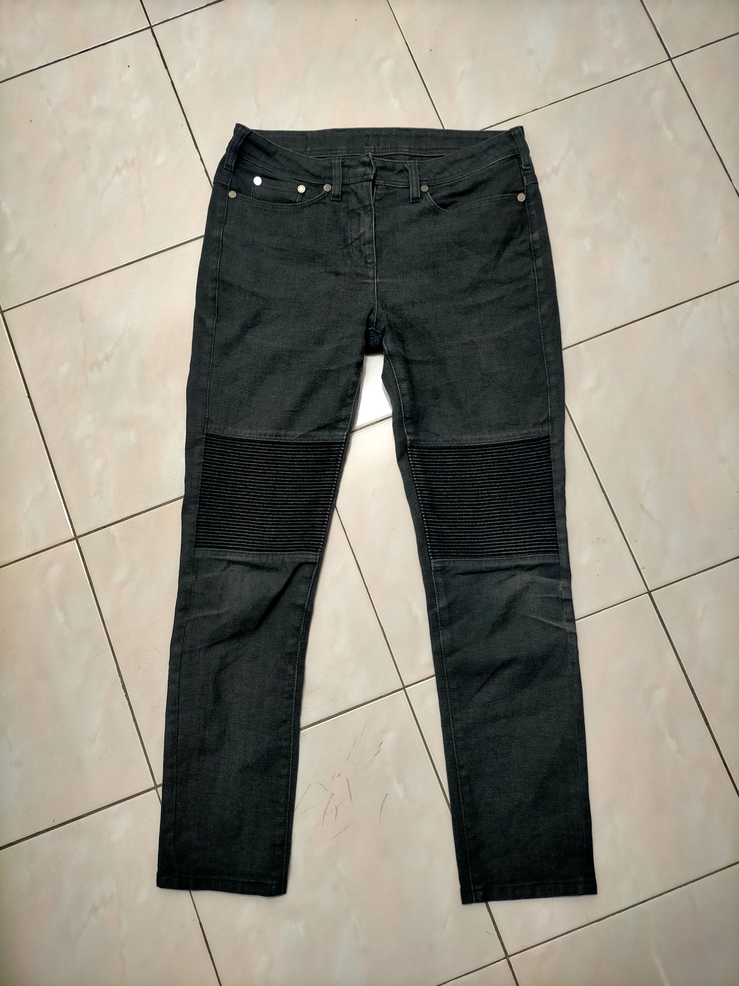Neil Barrett Neil Barrett Skinny Jeans Women Size 30" / US 8 / IT 44 - 1 Thumbnail