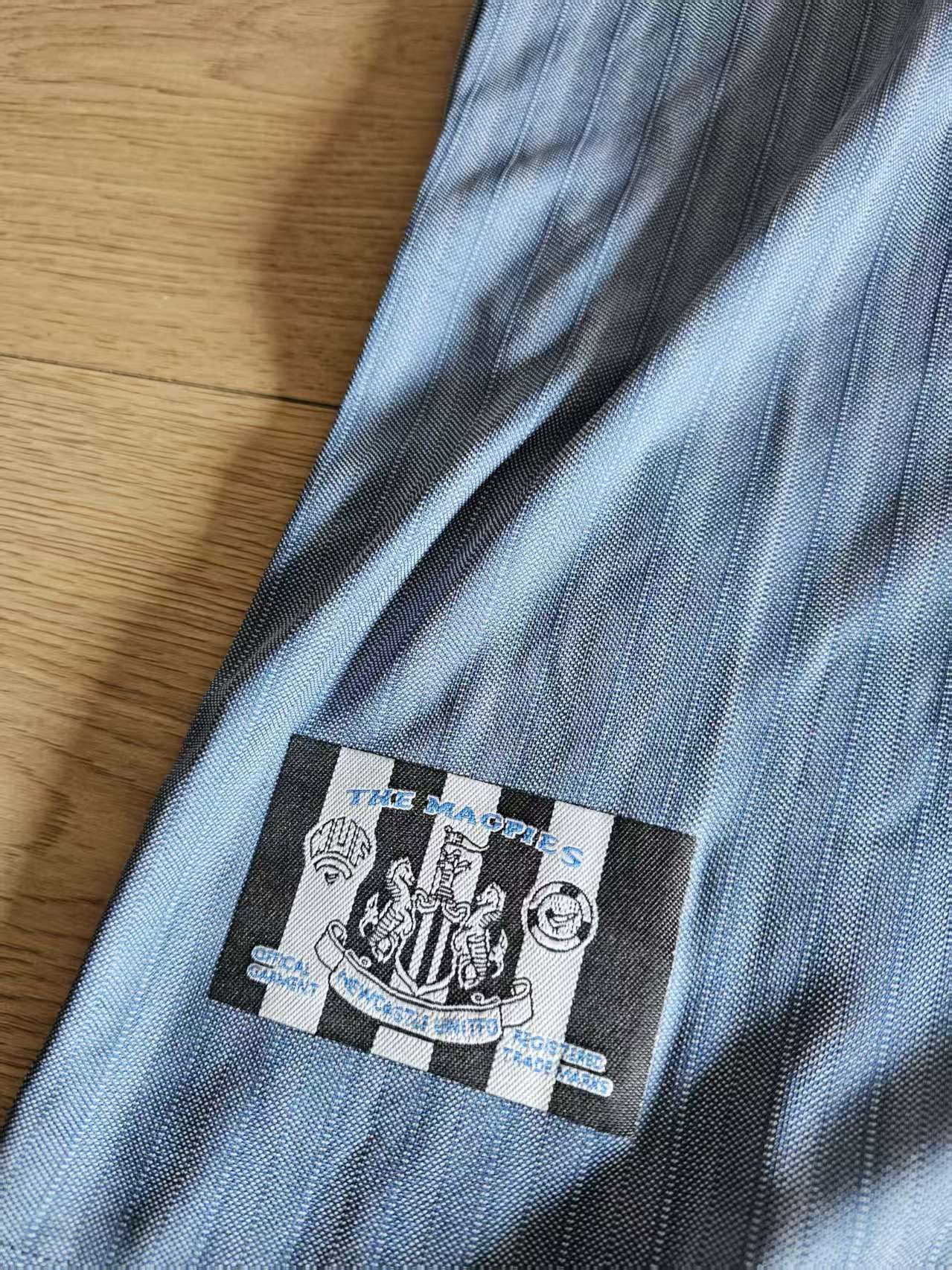 Other Vintage 98 96 Newcastle United 9 Alan Shearer Jersey M Size US M / EU 48-50 / 2 - 3 Thumbnail
