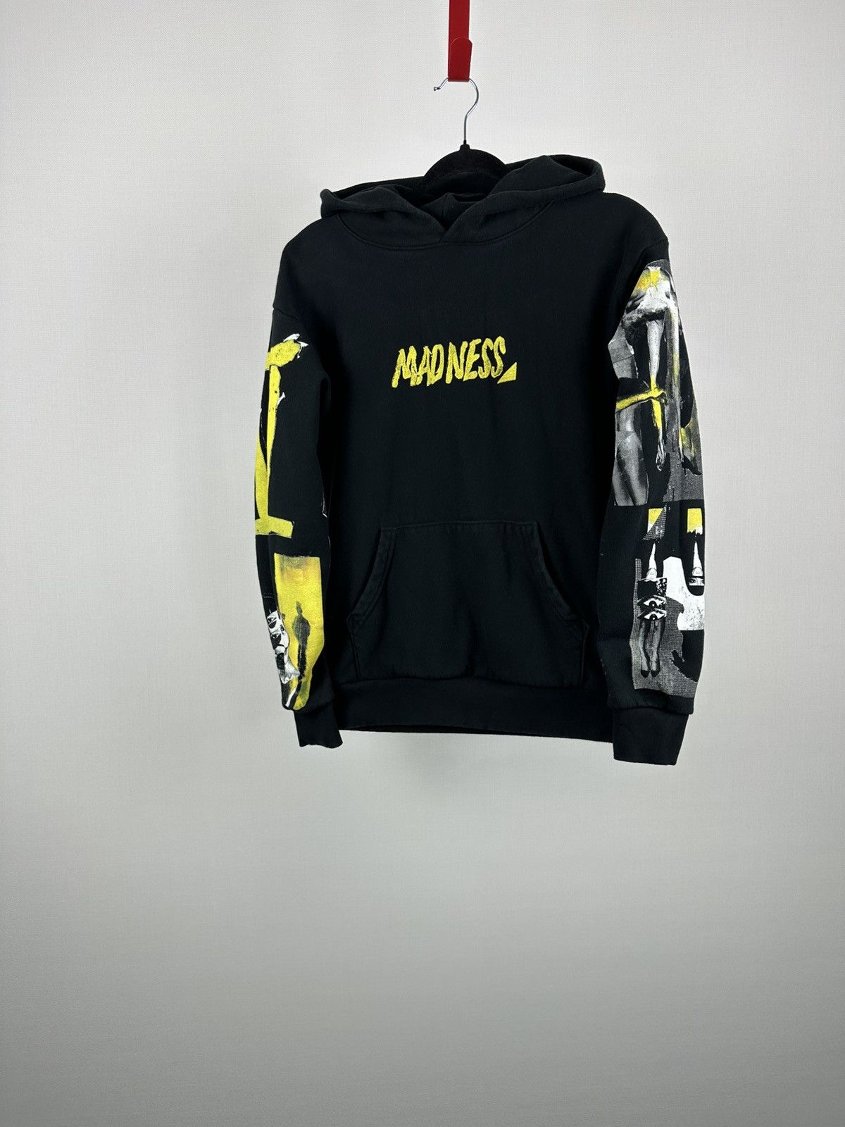 XO NWT2020 THE WEEKND MADNESS XO Collage Logo Pullover Black Size US S / EU 44-46 / 1 - 18 Thumbnail