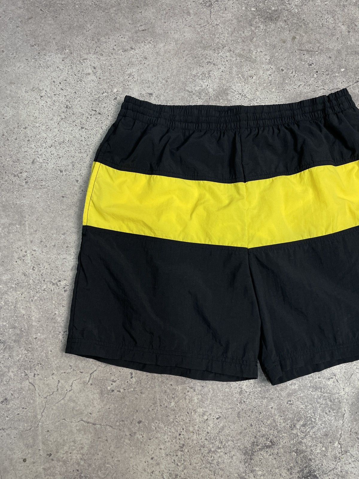 Nike × Vintage Vintage Nike Shorts Big Swoosh Logo Y2K Style Size US 32 / EU 48 - 6 Thumbnail
